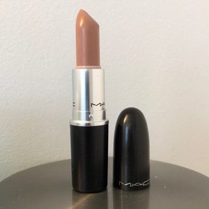 MAC Mud Wrestler matte lipstick